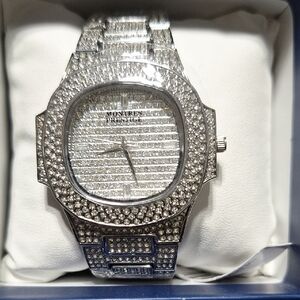 Invicta Montres Silver Watch with Crystal Detailing